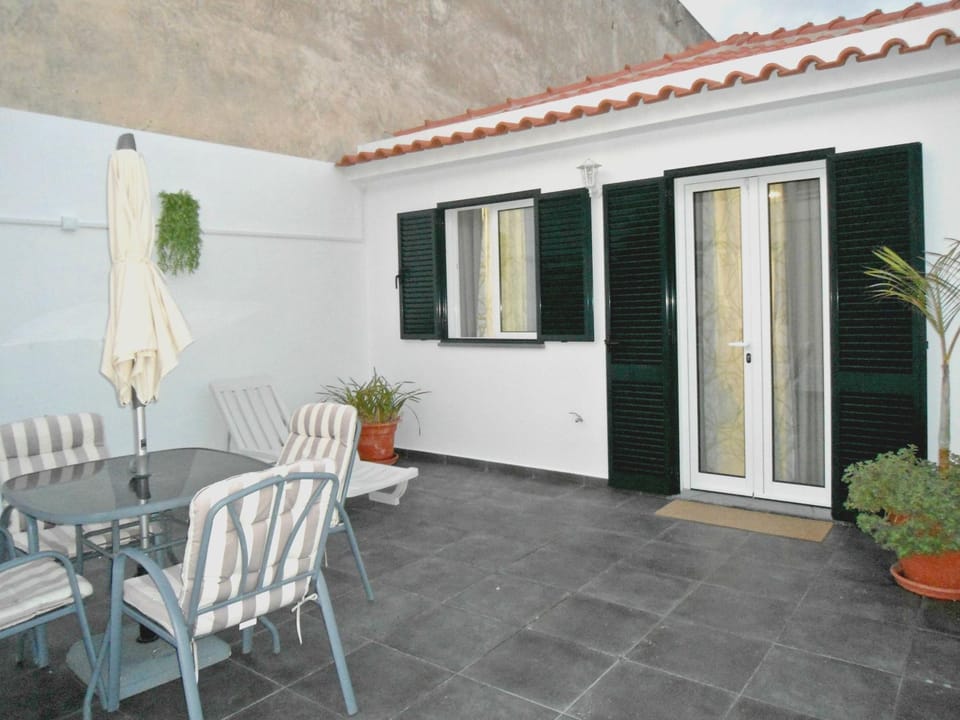Patio, Garden, Balcony/Terrace, Dining area, Bedroom, Area and facilities