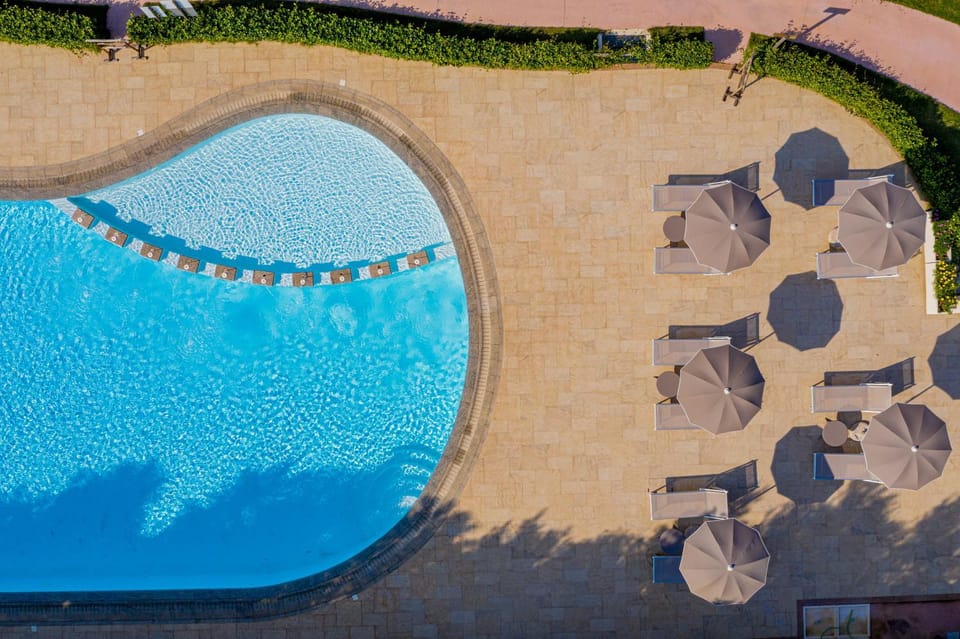Bird's eye view, Swimming pool