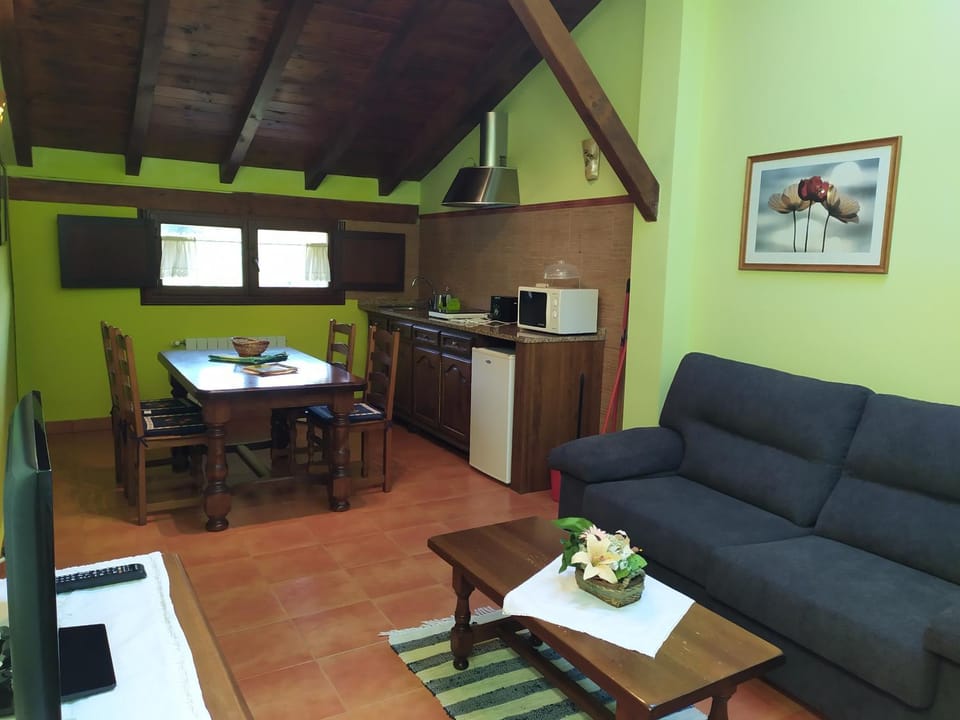 Kitchen or kitchenette, Living room, Dining area
