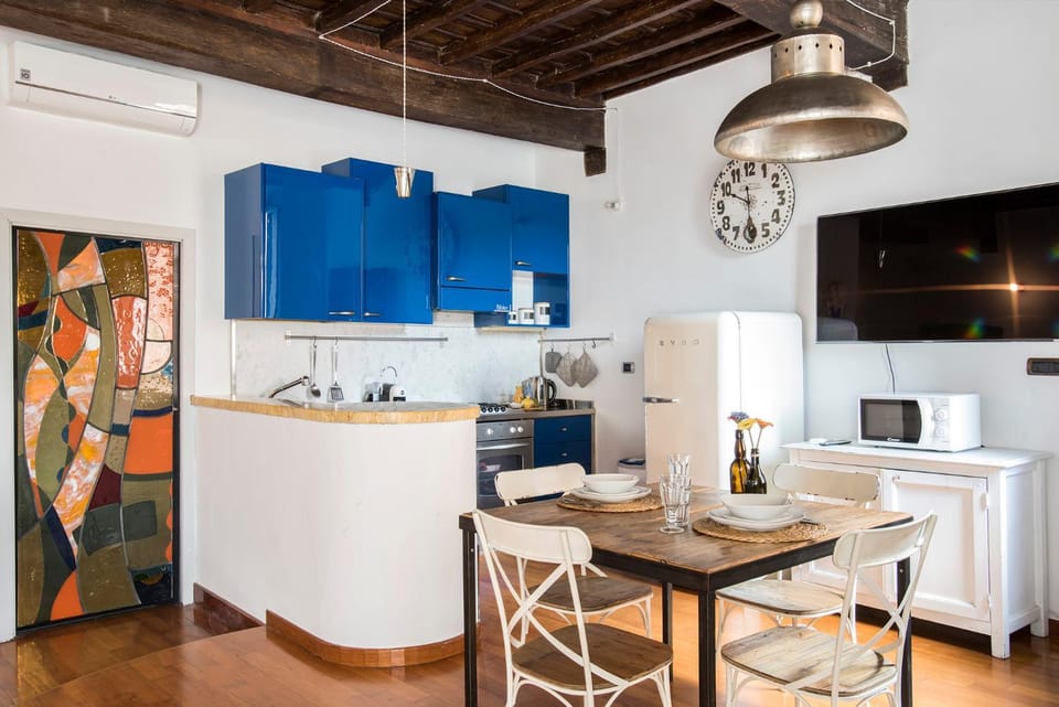 Kitchen or kitchenette, Dining area, heating, air conditioner