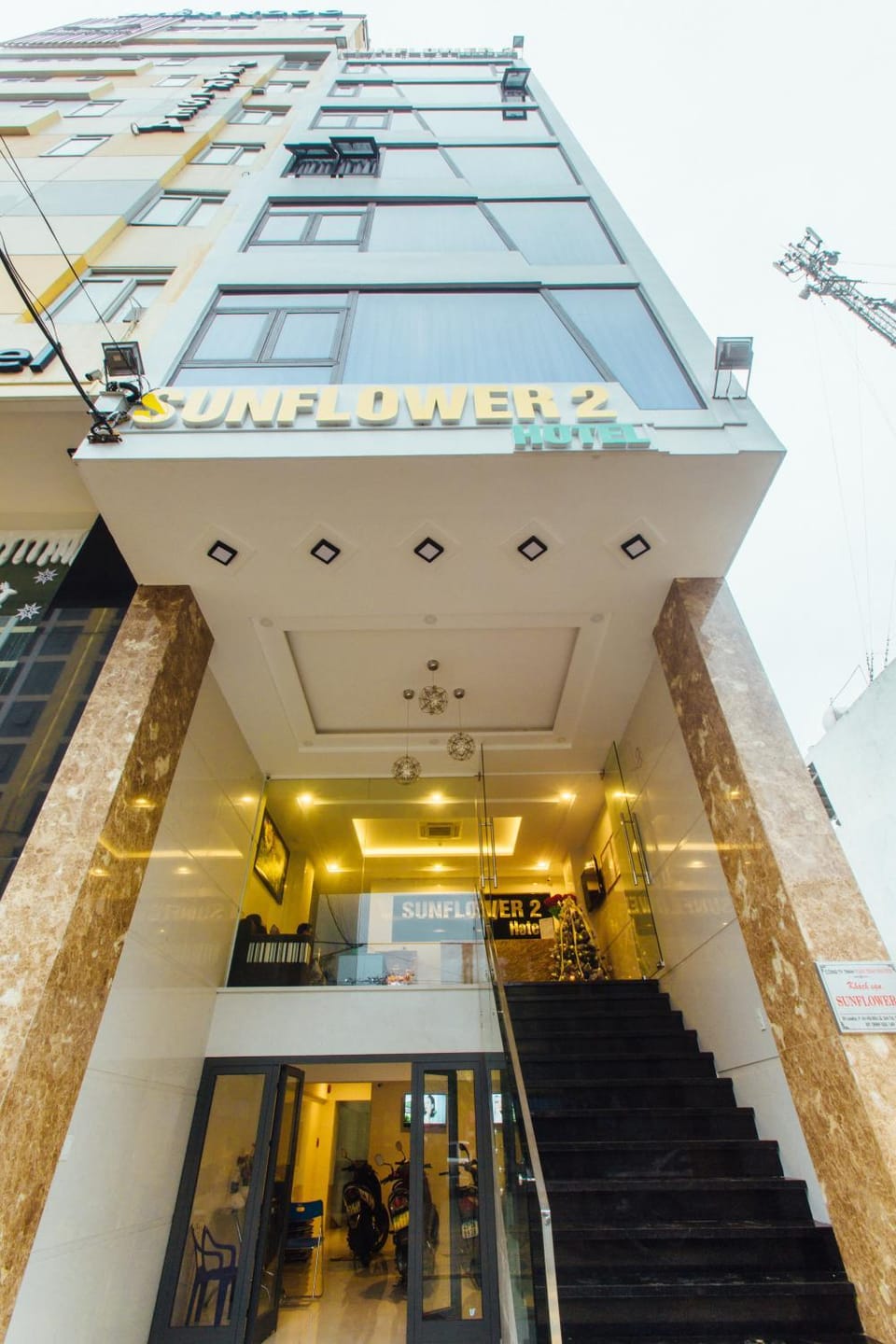 Property building, Facade/entrance, Day