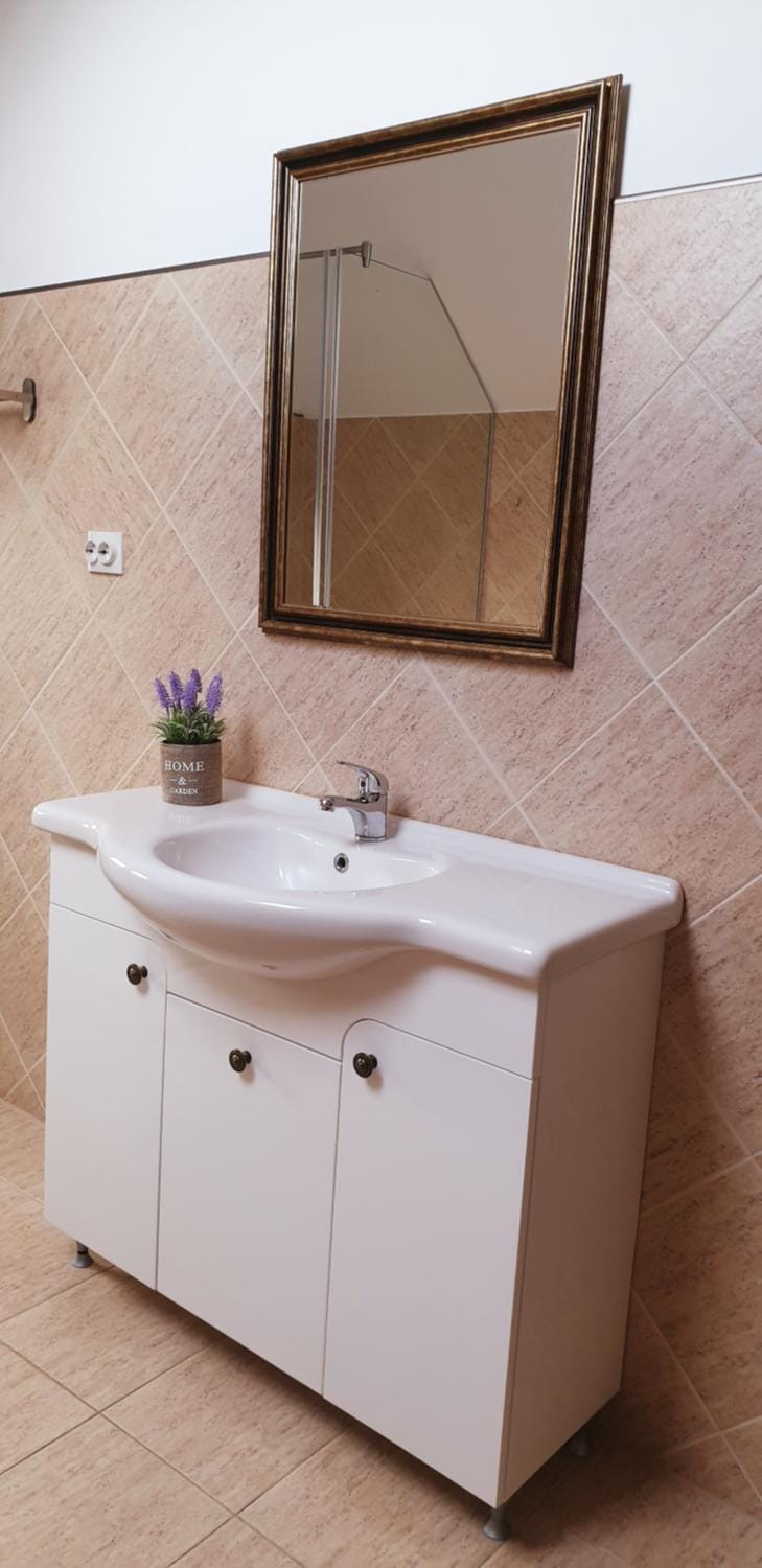 Apartamet Ella Apartment in Brașov County