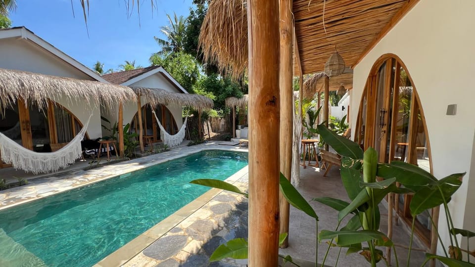 Garden view, Pool view, Swimming pool, Swimming pool, sunbed