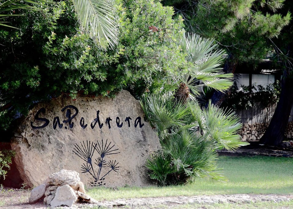 Facade/entrance, Decorative detail