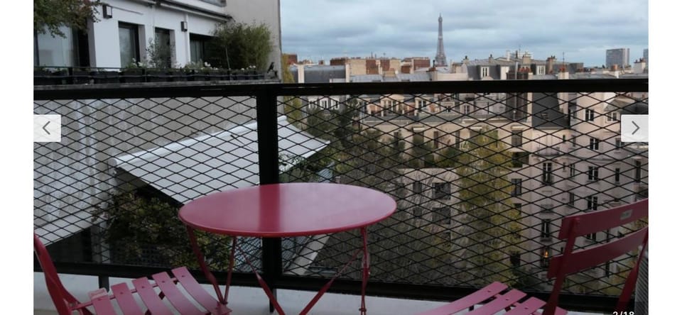 Large studio eiffel tower lacoste Apartment in Paris