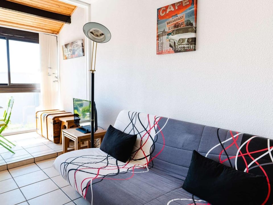 Appartement T2 Cabine - Front de Mer, Parking Privé, 4 Couchages, Narbonne - FR-1-409-6 Cabin in Narbonne