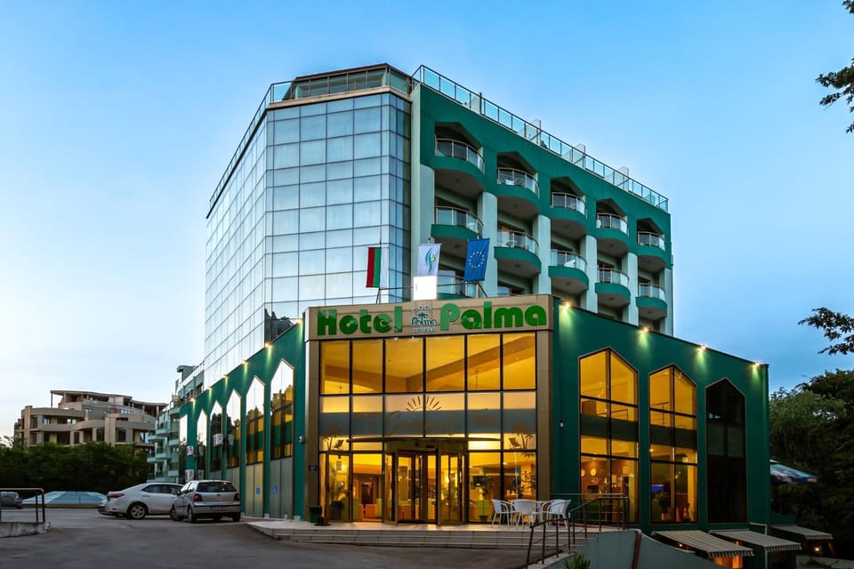 Property building, View (from property/room)