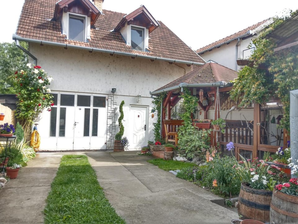 Apartment Harmonija apatin Apartment in Vojvodina