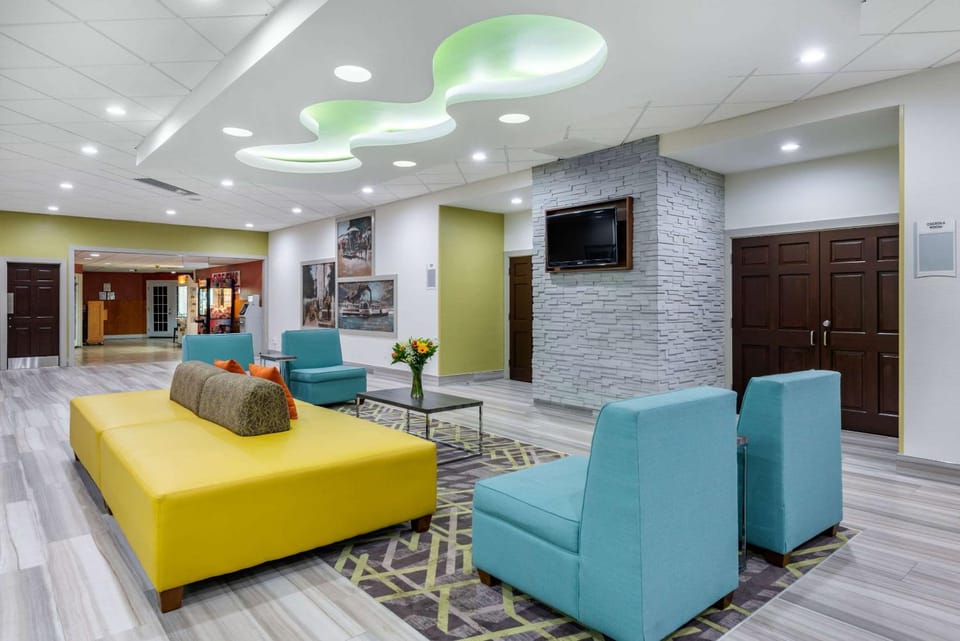 Lobby or reception, On site