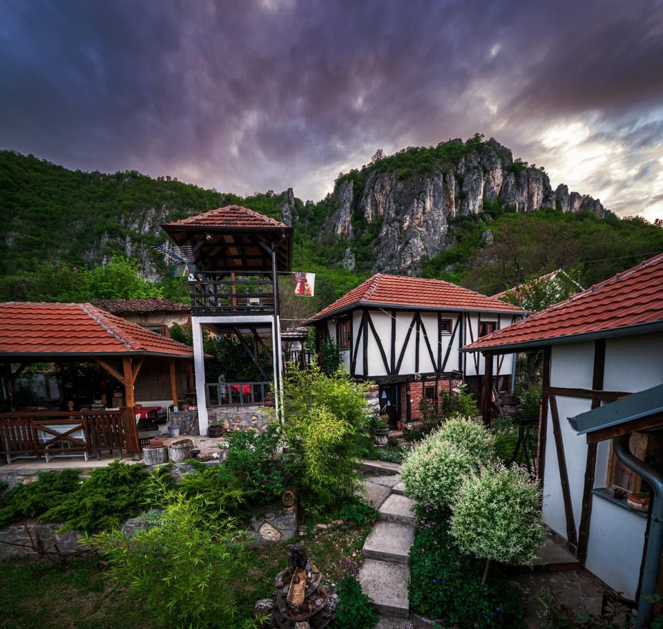 Golemi kamik Pirot Farm Stay in Serbia