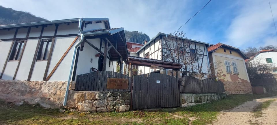 Golemi kamik Pirot Farm Stay in Serbia