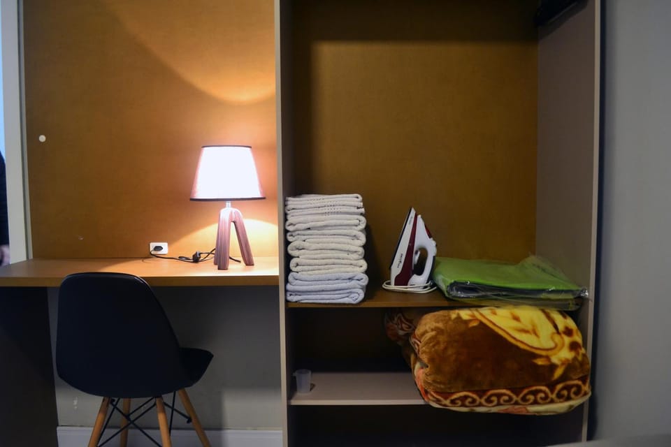 Bed, Business facilities