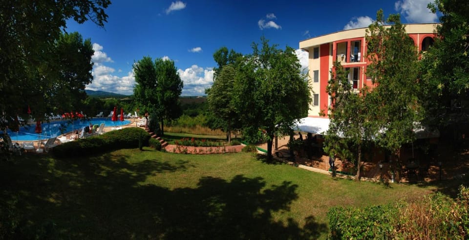 Property building, Garden