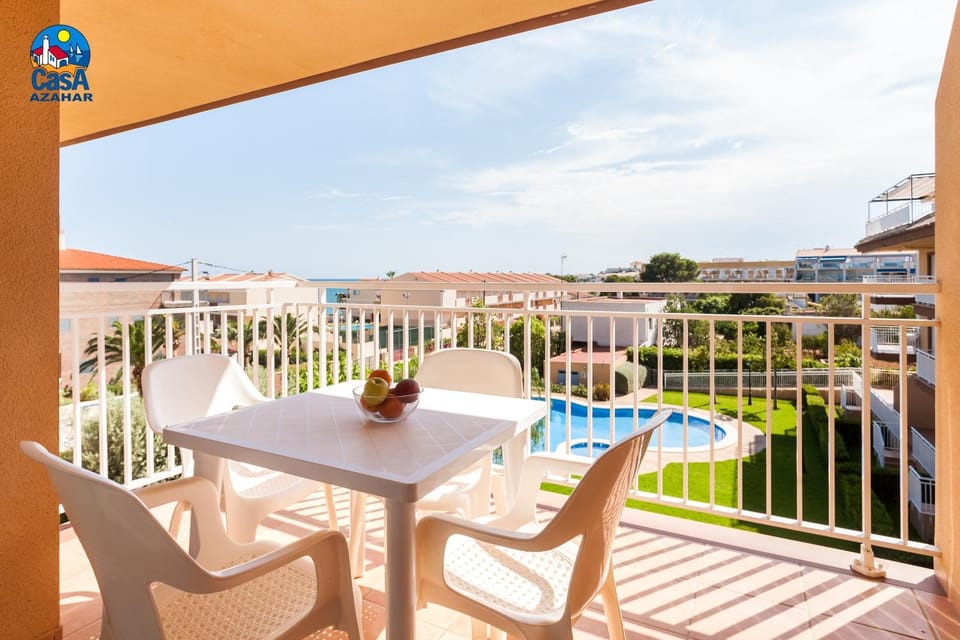 Day, Balcony/Terrace, Dining area, Swimming pool