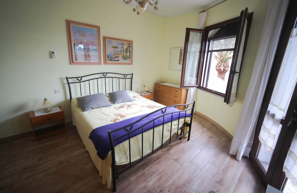 Affittacamere Oasi di Padru B&B Bed and Breakfast in Sardinia