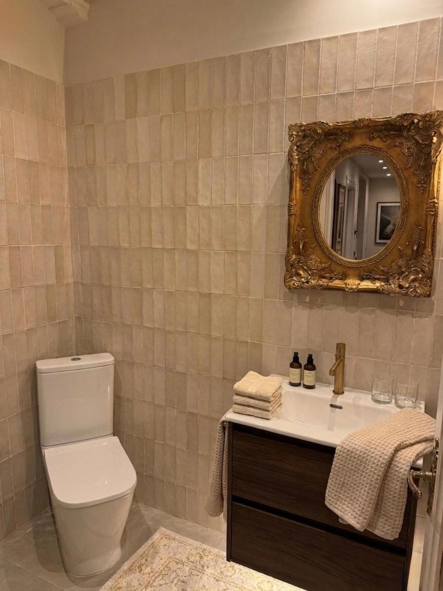 Hostal Boutique Puerta del Sol Bed and Breakfast in Torrelavega