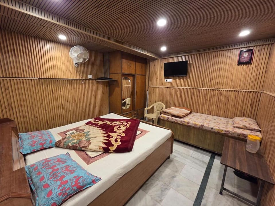 Mehdudia Guest House Bed and Breakfast in Shimla