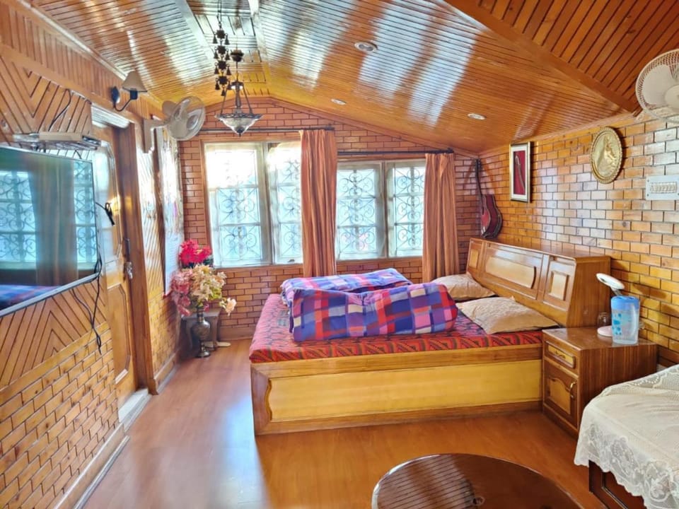Mehdudia Guest House Bed and Breakfast in Shimla