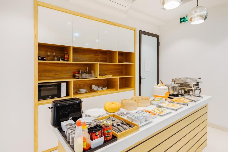 Restaurant/places to eat, Food and drinks, Food, Breakfast, Continental breakfast, Buffet breakfast, Asian breakfast, American breakfast