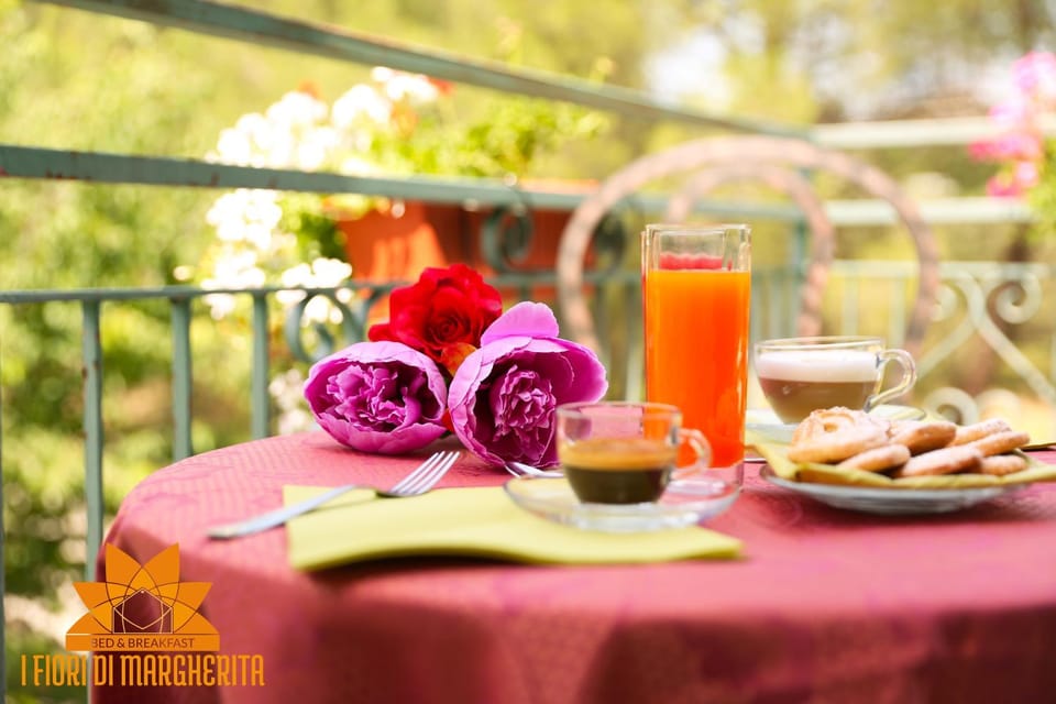 Balcony/Terrace, Garden view