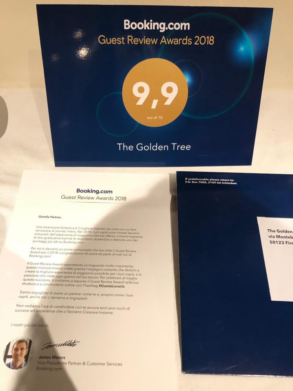 The Golden Tree Apartment in Florence