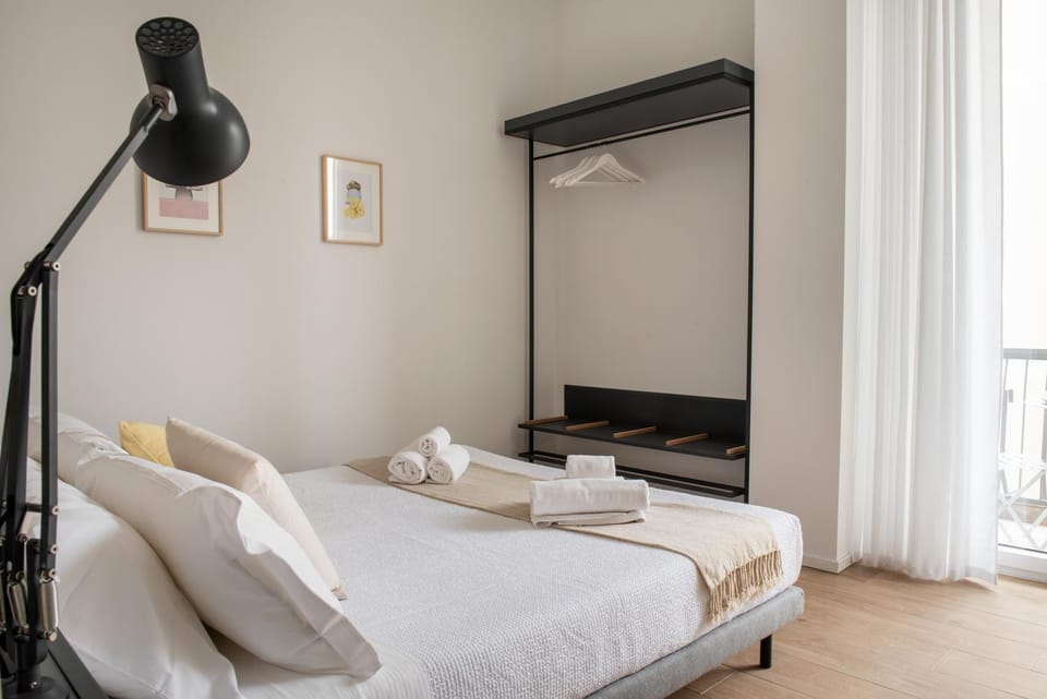 Bed, Photo of the whole room