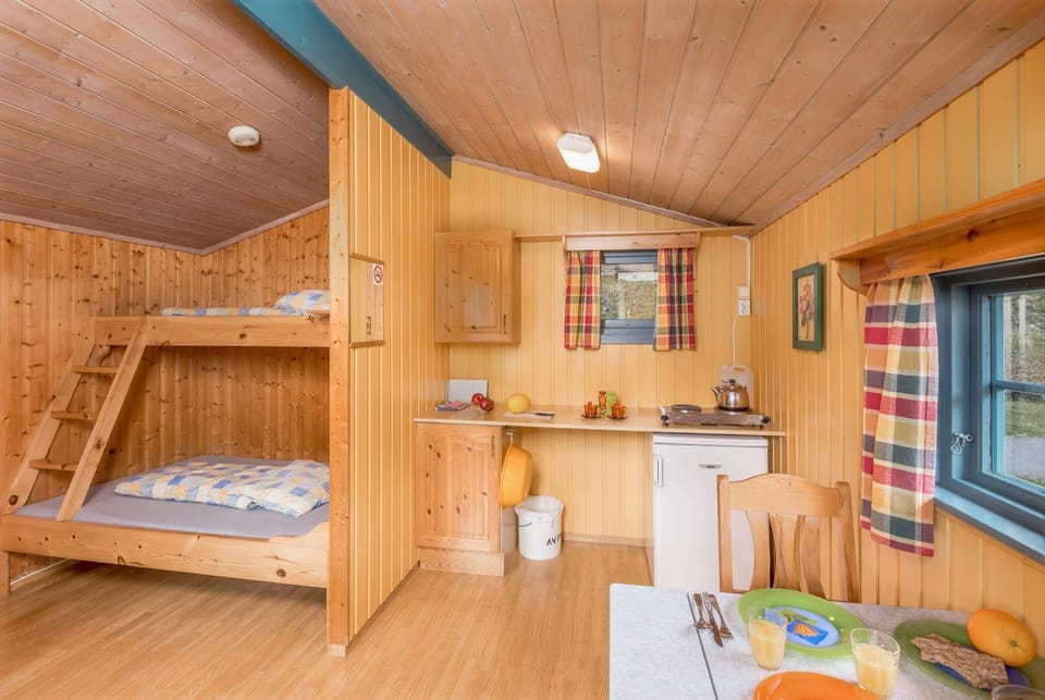 Kitchen or kitchenette, bunk bed
