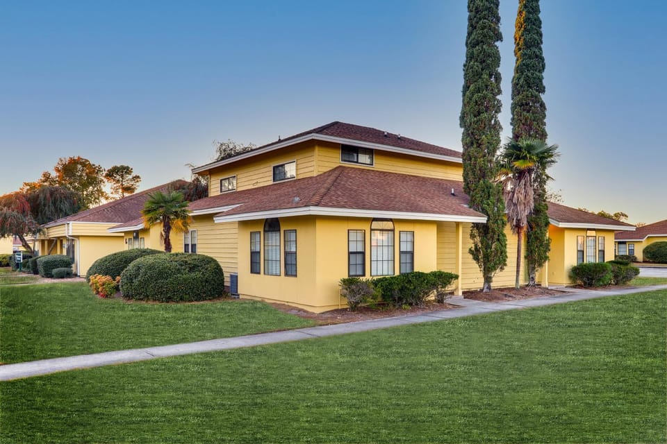 Mariners Suites - Kingsland Hotel in St Marys
