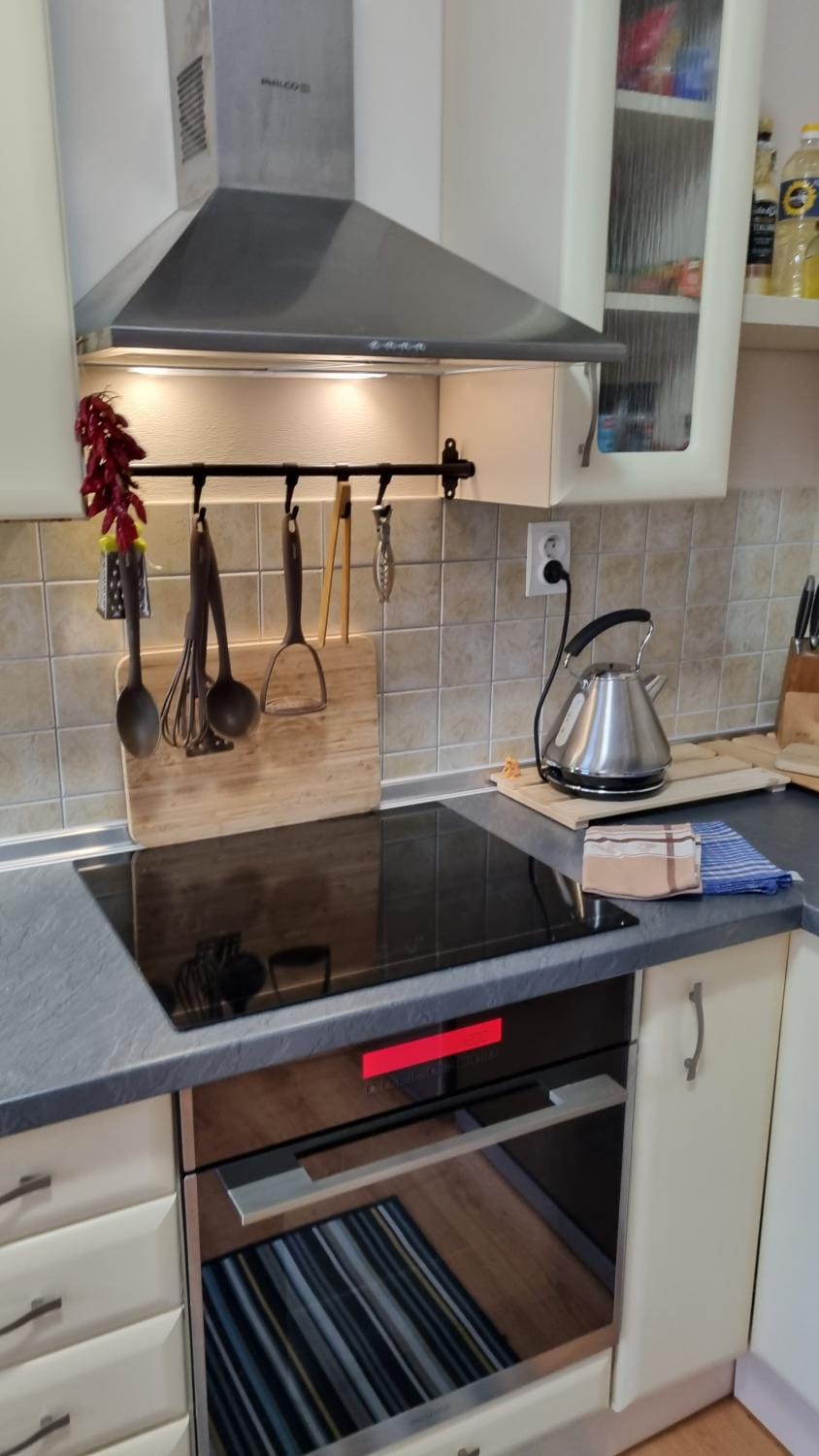 pet friendly, stove