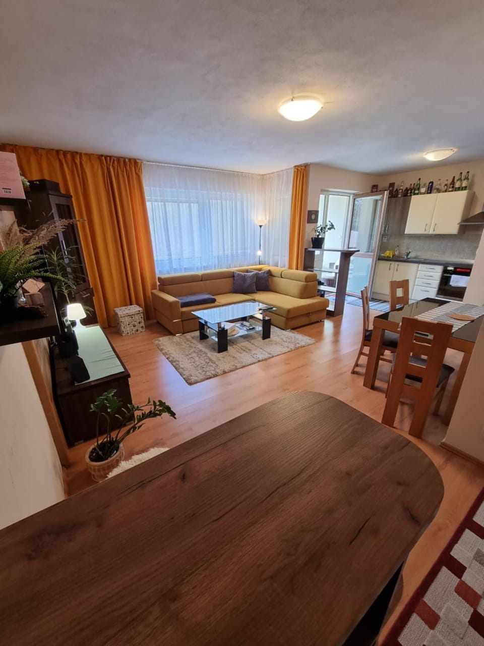 Kitchen or kitchenette, Living room, Seating area