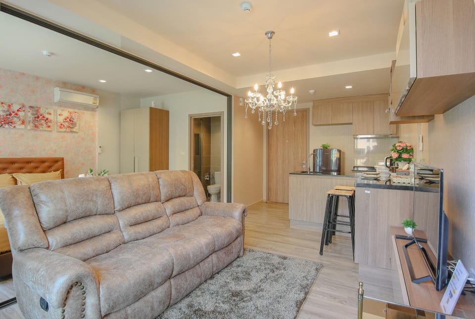 TV and multimedia, Living room, Dining area
