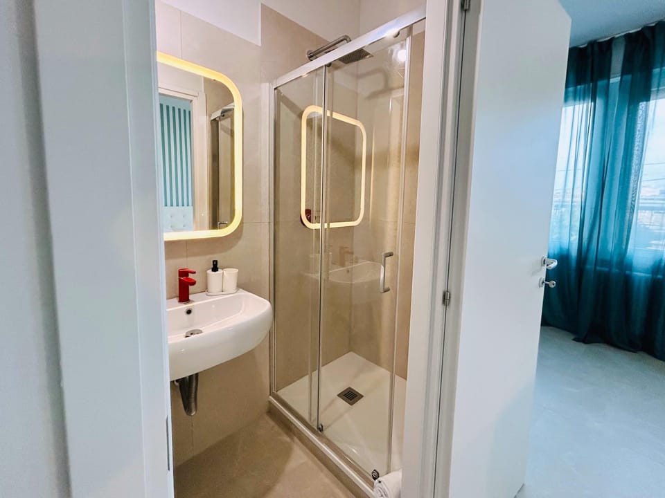 Bologna Station Suites Pietramellara - Self Check-in Bed and Breakfast in Bologna