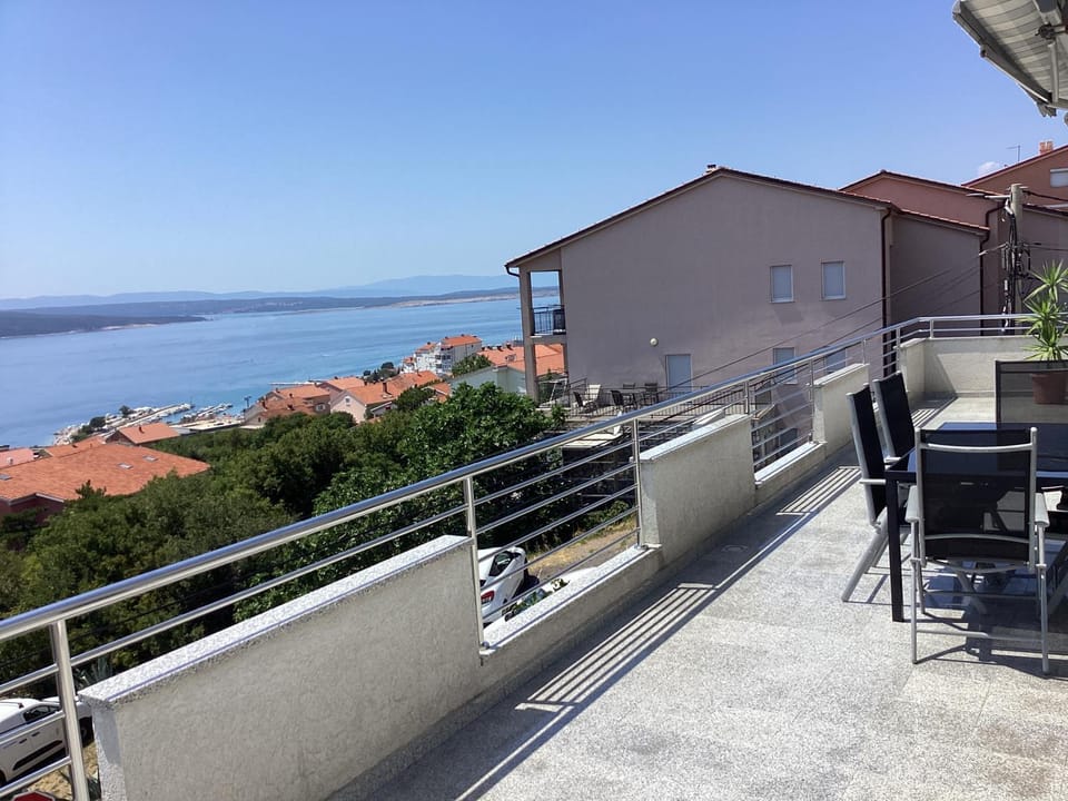 Apartman Brankica 150m2 sea view Apartment in Crikvenica