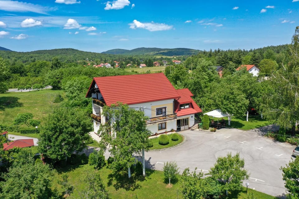 Property building, Day, Bird's eye view