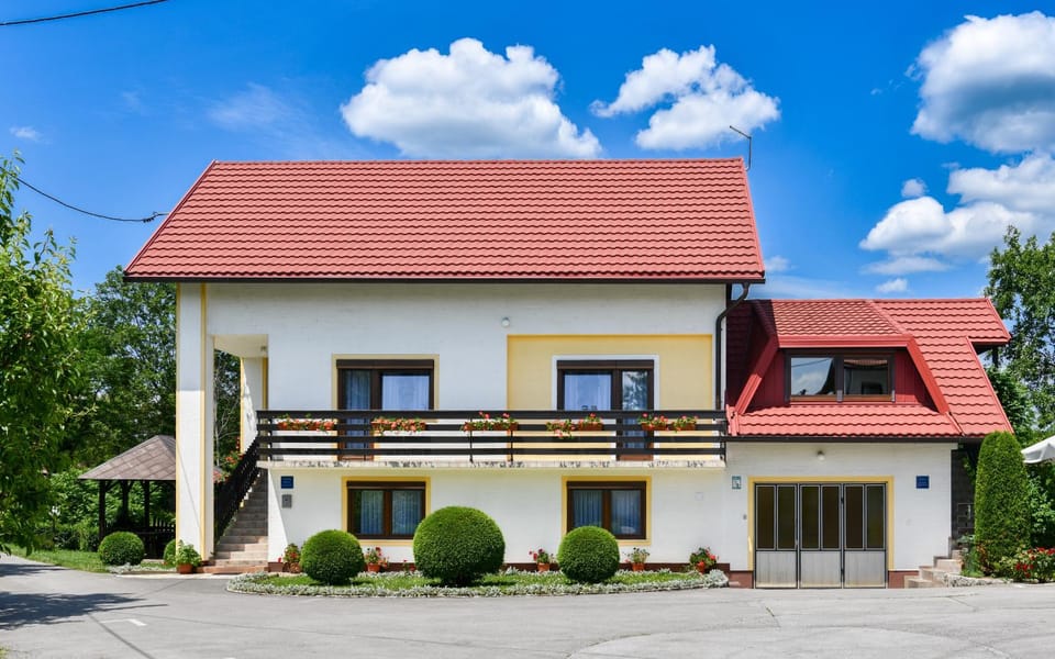 Property building, Day