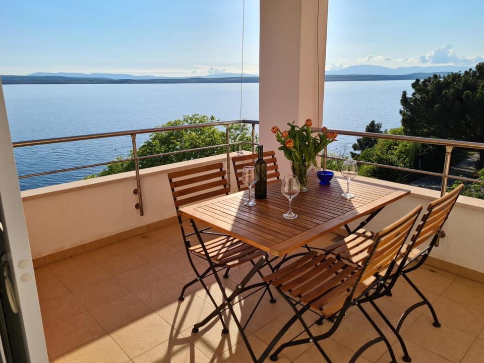 Apartment Golden View Dramalj Apartment in Primorje-Gorski Kotar County