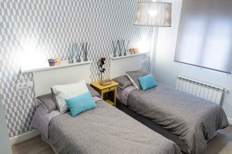 Photo of the whole room, Bedroom