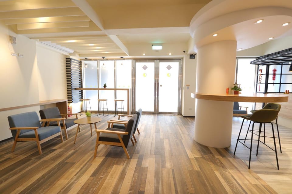 Property building, Lounge or bar