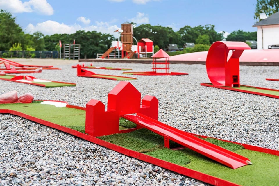 Children play ground, Minigolf