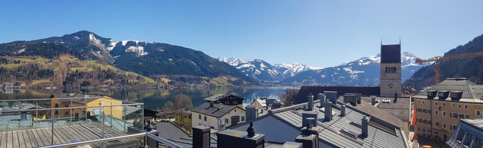 Balcony/Terrace, Lake view