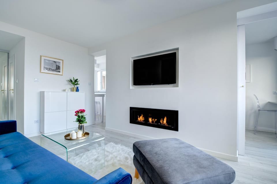 TV and multimedia, Living room, Photo of the whole room