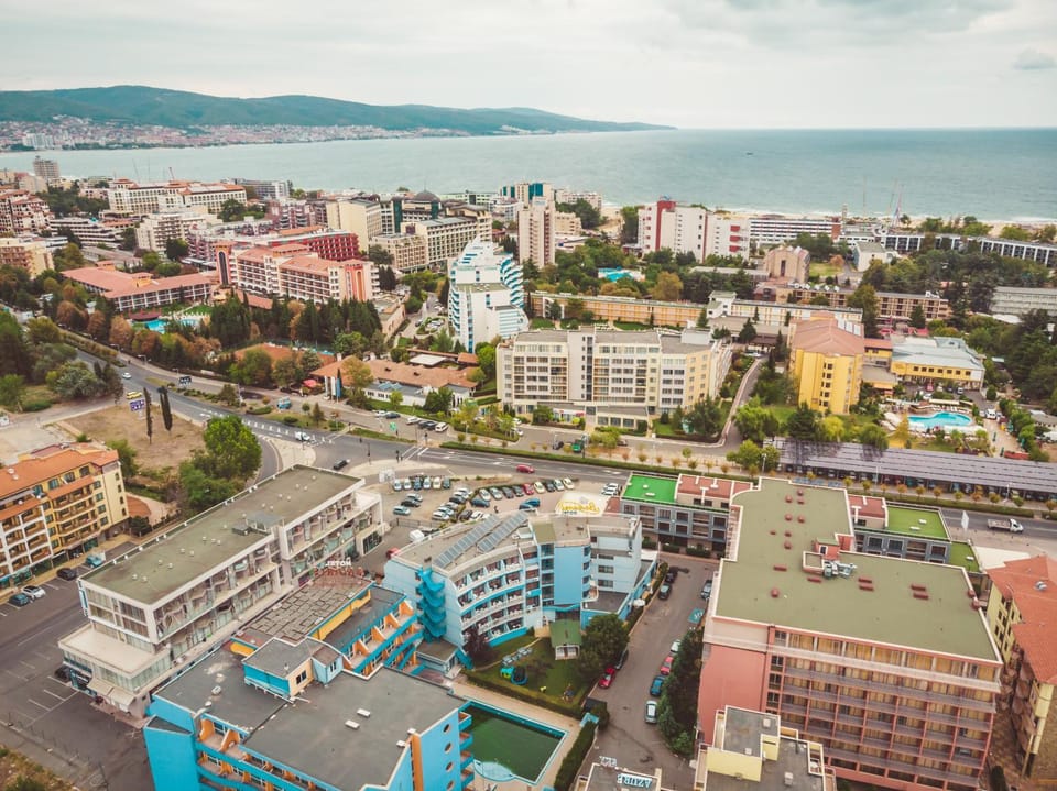 Bird's eye view, Street view
