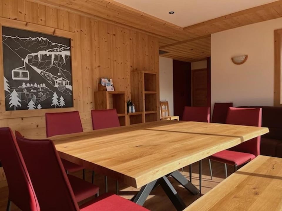 Chalet "Le 19 x 27" House in Montriond