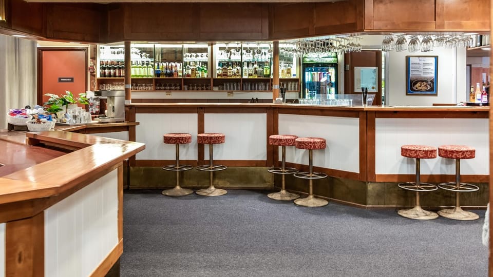 Lounge or bar