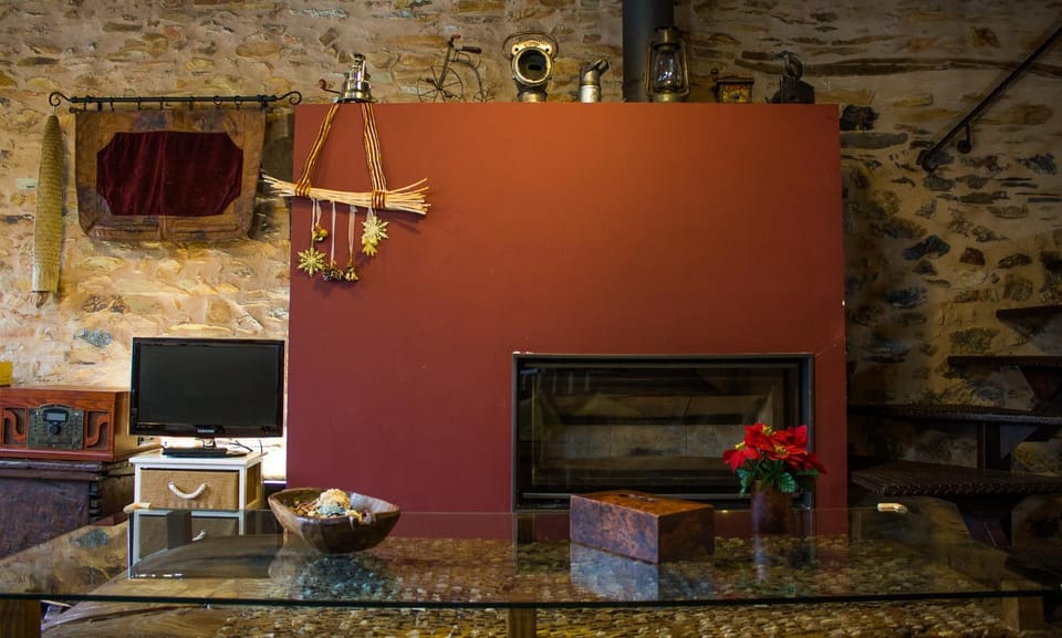 Communal lounge/ TV room