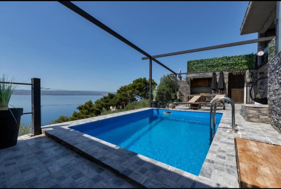 Patio, Swimming pool
