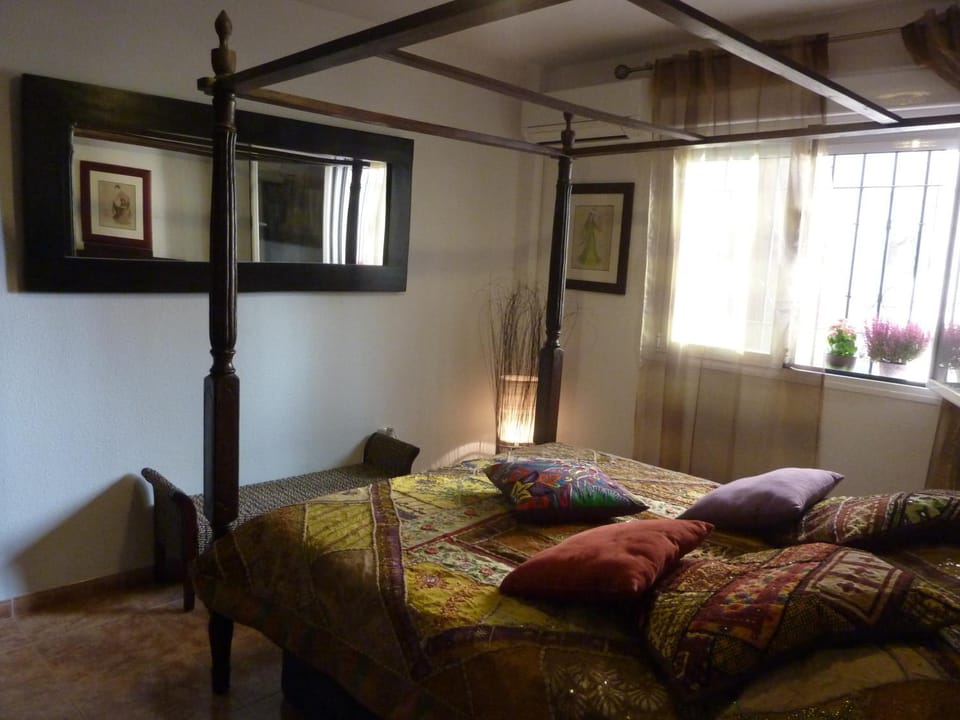 Romantic flat near the mosque Apartment in Cordoba