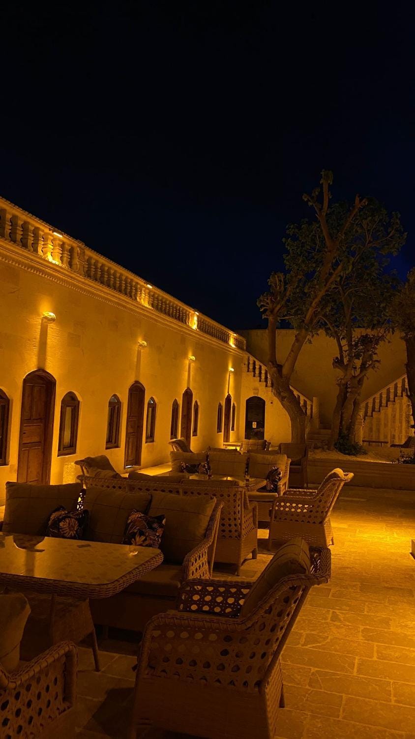 Patio, Night