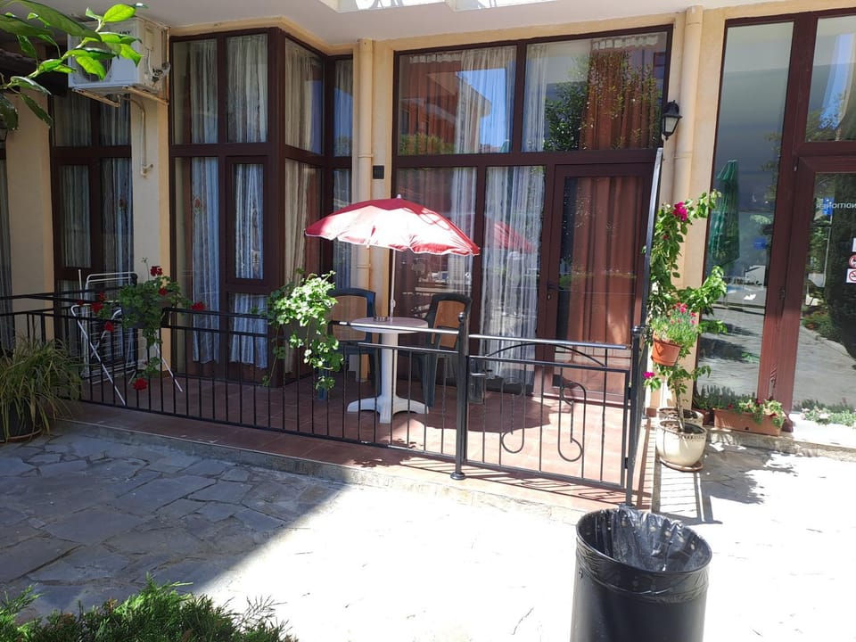 Apartment Tourist Complex Rose Village Apartment hotel in Sunny Beach