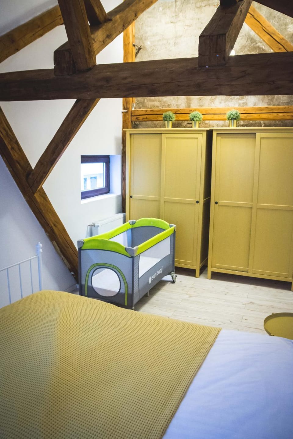 Bedroom, wardrobe
